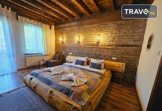 Лукс и уют в Лещен в Панорама Хаус! 1 Нощувка без изхранване, ползване на оборудвана механа, барбекю, билярд, тенис на маса, детски кът, безплатно за дете до 11.99 г. - Снимка 36