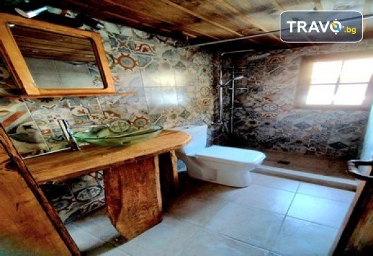 Лукс и уют в Лещен в Панорама Хаус! 1 Нощувка без изхранване, ползване на оборудвана механа, барбекю, билярд, тенис на маса, детски кът, безплатно за дете до 11.99 г. - Снимка 37