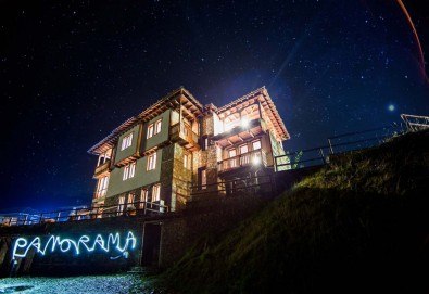 Лукс и уют в Лещен в Панорама Хаус! 1 Нощувка без изхранване, ползване на оборудвана механа, барбекю, билярд, тенис на маса, детски кът, безплатно за дете до 11.99 г. - Снимка