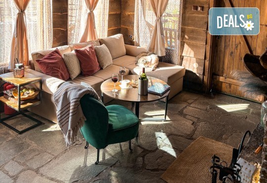 Лятна ваканция сред прохладата на Родопа планина в Еко къща Дървена, с.Лещен! 1 Нощувка за двама в самостоятелна къща с хидромасажна вана, оборудвана кухня, барбекю, камина - Снимка 8