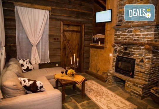 Лятна ваканция сред прохладата на Родопа планина в Еко къща Дървена, с.Лещен! 1 Нощувка за двама в самостоятелна къща с хидромасажна вана, оборудвана кухня, барбекю, камина - Снимка 9