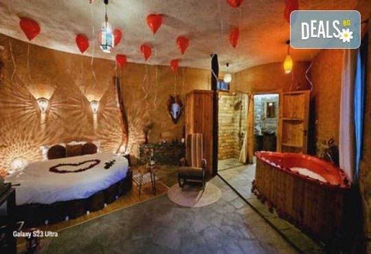 Релакс и романтика в Еко къща Землянка, с.Лещен! 1 Нощувка за двама в самостоятелна къща с хидромасажна вана, оборудвана кухня, барбекю, камина - Снимка 8