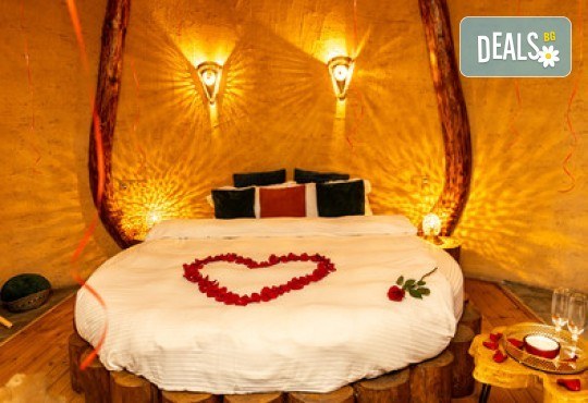 Релакс и романтика в Еко къща Землянка, с.Лещен! 1 Нощувка за двама в самостоятелна къща с хидромасажна вана, оборудвана кухня, барбекю, камина - Снимка 14