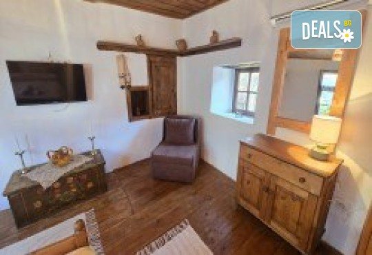 Лятна романтична ваканция и релакс във Вили Панорама, с.Лещен! 1 Нощувка за двама в самостоятелна вила с хидромасажна вана, собствен самостоятелен двор и отделен вход, оборудвана кухня, барбекю, камина - Снимка 47