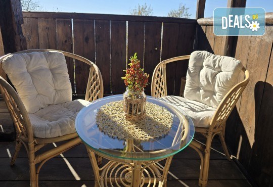 Лятна романтична ваканция и релакс във Вили Панорама, с.Лещен! 1 Нощувка за двама в самостоятелна вила с хидромасажна вана, собствен самостоятелен двор и отделен вход, оборудвана кухня, барбекю, камина - Снимка 4