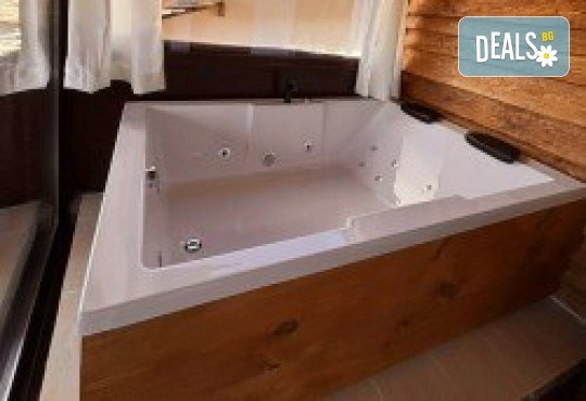 Лятна романтична ваканция и релакс във Вили Панорама, с.Лещен! 1 Нощувка за двама в самостоятелна вила с хидромасажна вана, собствен самостоятелен двор и отделен вход, оборудвана кухня, барбекю, камина - Снимка 42