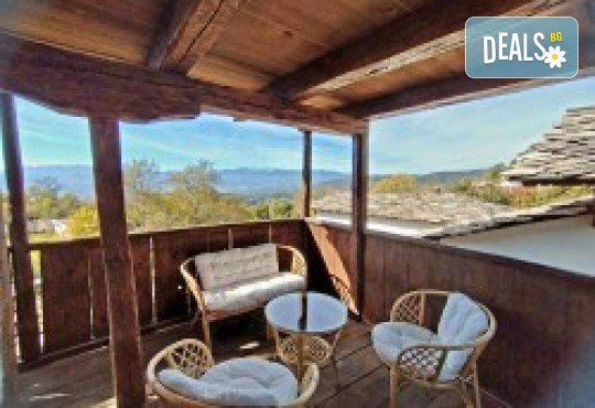 Лятна романтична ваканция и релакс във Вили Панорама, с.Лещен! 1 Нощувка за двама в самостоятелна вила с хидромасажна вана, собствен самостоятелен двор и отделен вход, оборудвана кухня, барбекю, камина - Снимка 43