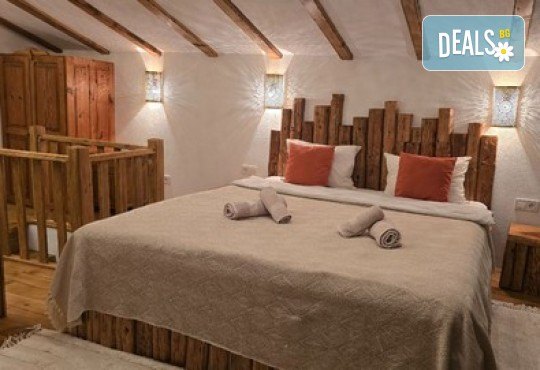 Лятна романтична ваканция и релакс във Вили Панорама, с.Лещен! 1 Нощувка за двама в самостоятелна вила с хидромасажна вана, собствен самостоятелен двор и отделен вход, оборудвана кухня, барбекю, камина - Снимка 20