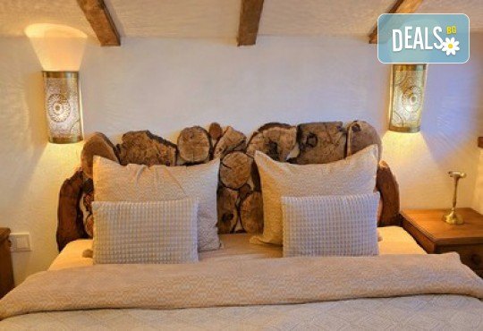 Лятна романтична ваканция и релакс във Вили Панорама, с.Лещен! 1 Нощувка за двама в самостоятелна вила с хидромасажна вана, собствен самостоятелен двор и отделен вход, оборудвана кухня, барбекю, камина - Снимка 19