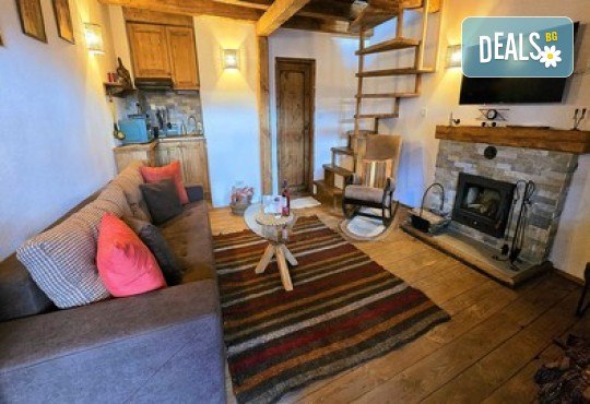 Лятна романтична ваканция и релакс във Вили Панорама, с.Лещен! 1 Нощувка за двама в самостоятелна вила с хидромасажна вана, собствен самостоятелен двор и отделен вход, оборудвана кухня, барбекю, камина - Снимка 7