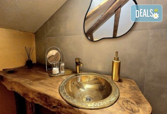 Лятна романтична ваканция и релакс във Вили Панорама, с.Лещен! 1 Нощувка за двама в самостоятелна вила с хидромасажна вана, собствен самостоятелен двор и отделен вход, оборудвана кухня, барбекю, камина - Снимка 25