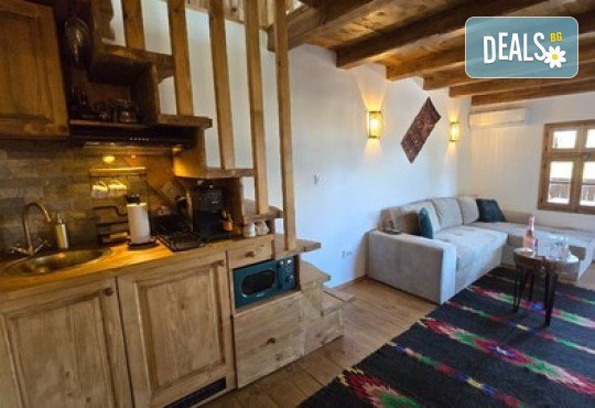 Лятна романтична ваканция и релакс във Вили Панорама, с.Лещен! 1 Нощувка за двама в самостоятелна вила с хидромасажна вана, собствен самостоятелен двор и отделен вход, оборудвана кухня, барбекю, камина - Снимка 10