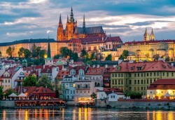 Екскурзия до Златна Прага – 4 дни сред приказни улици и величествени замъци! Нощувки, закуски, самолетни билети, трансфери и летищни такси, от Абакс - Снимка