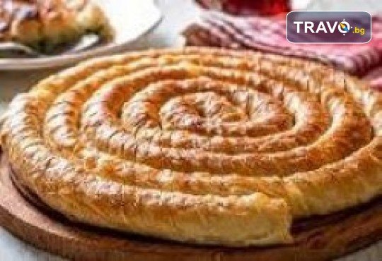 Един ден до Фестивала на баницата в Бела Паланка 2026 с водач и транспорт от Роял Холидейз - Снимка 2