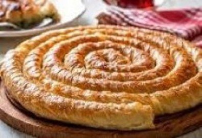 Купон по сръбски в Димитровград, хотел Sax Balkan с посещение на град Бела Паланка- Фестивала на баницата 2026г! 1 нощувка, закуска, вечеря с жива музика и неограничени местни напитки, посещение на Пирот и транспорт от Роял Холидейз - Снимка