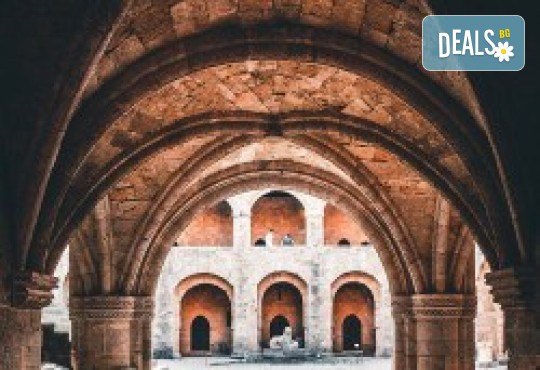 Круиз Миконос, Санторини, Родос Милос, Крит и Кушадасъ с круизния кораб Celestyal Journey! 7 нощ. със закуски, обяд, вечеря, програма на борда, от Океан Травел - Снимка 12