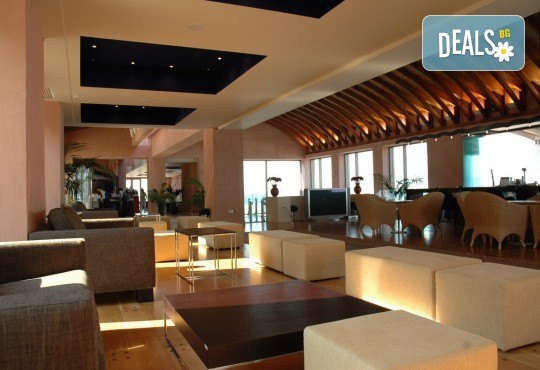Почивка на остров Лефкадас круиз до Скорпиос, Итака и Кефалоня в хотелски комплекс Ionian Blue Resort & SPA 5*: закуска, вечеря и транспорт от Океан Травел - Снимка 4
