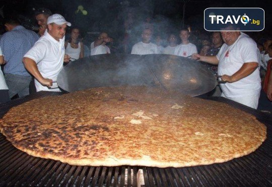 Купон по сръбски за фестивала на лесковачката плескавица в Лесковац: 1 нощувка и закуска с празнична вечеря с транспорт и водач от туроператор Поход - Снимка 13