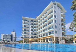 Септемврийски празници в Кушадасъ, Турция: 7 нощувки на база All inclusive в Arora hotel, с транспорт и водач от туроператор Поход - Снимка