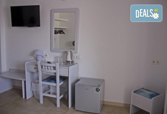 Екскурзия до о. Санторини с директен полет от София! 3 нощувки, закуски, допълнителни екскурзии и трансфери от Абакс - Снимка 11