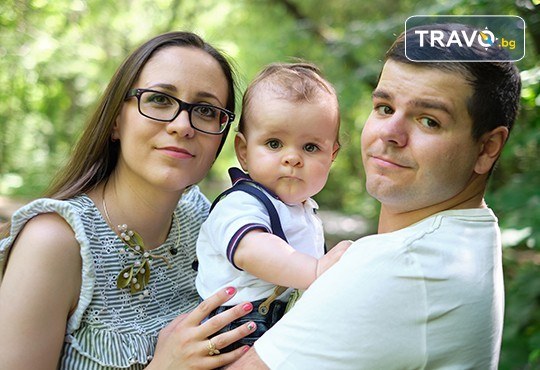 Професионална детска или семейна фотосесия по избор, в студио или външна и обработка на всички заснети кадри от Chapkanov Photography - Снимка 3
