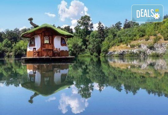 Еднодневна екскурзия до Златен парк Луковит - Геопарк „Искър Панега с водач и транспорт от Рикотур - Снимка 1