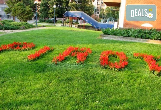 Пригответе се за незабравимо  парти с Неда Украден! 1 нощувка със закуска и празнична вечеря с жива музика, напитки без лимит и транспорт от Комфорт Травел - Снимка 10