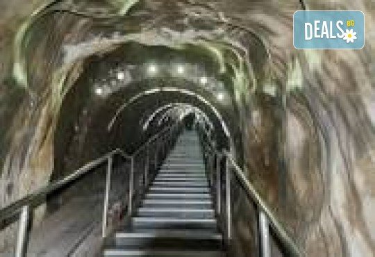 Потопете се в духа на Трансилвания - Сибиу, Биертан, Сигишоара, Солната мина Турда, Алба Юлия, Приказния Глинен замък, замъка Корвин в Хунедоара! 3 нощувки, допълнителни екскурзии и транспорт от Рикотур - Снимка 3