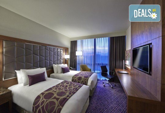 Нова година в Истанбул! 3 нощувки в хотел URANUS ISTANBUL TOPKAPI HOTEL 5*, закуски и посещение на Одрин от Дениз Травел - Снимка 16