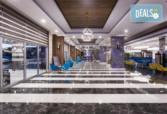 LAST MINUTE: All Inclusive ваканция 2026 в Batihan Beach Resort 5*, Кушадасъ! 7 нощувки, басейни, водни пързалки, безплатно за дете до 12.99 г. и транспорт от Belprego Travel - Снимка 2