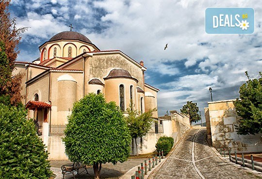 Посрещнете Нова година в Кавала, Гърция! 2 нощувки със закуски в Hotel Nefeli*, с транспорт и екскурзовод от Комфорт Травел - Снимка 3