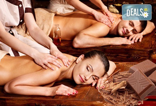 Шоколадов масаж за двама на гръб, горни крайници и шийни прешлени, и джакузи с шоколад или SPA капсула от център Енигма - Снимка 3