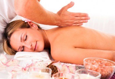 Отдайте се на релакс и спокойствие със специализиран масаж на цяло тяло в дермакозметичен център ''Енигма''!