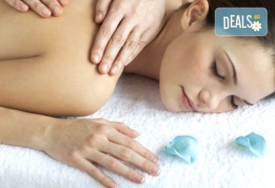 70- минутен класически масаж на цяло тяло, масаж на глава и -20% отстъпка за всички масажи в Салон за красота LB! - Снимка 3
