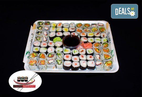 Опитайте неповторимата японска кухня! Суши сет от 72 хапки с пушена сьомга, филаделфия и херинга от Sushi Market! - Снимка 1
