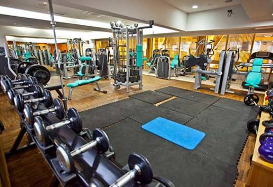 ​Нова Година 2016 в Босна и Херцеговина! 3 нощувки със закуски в Hollywood hotel 4*, Сараево, транспорт и много бонуси! - Снимка 16