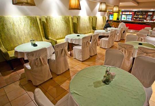 ​Нова Година 2016 в Босна и Херцеговина! 3 нощувки със закуски в Hollywood hotel 4*, Сараево, транспорт и много бонуси! - Снимка 9