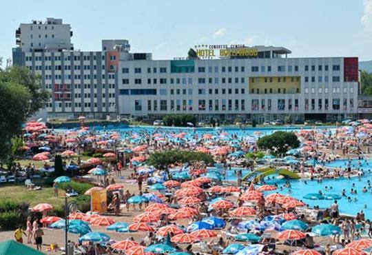 ​Нова Година 2016 в Босна и Херцеговина! 3 нощувки със закуски в Hollywood hotel 4*, Сараево, транспорт и много бонуси! - Снимка 21