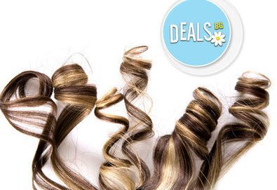 Слънце в косите! Кичури с фолио с Loreal Matrix, измиване, маска/ампула и прическа в салон Стилист Капанов, Стрелбище!