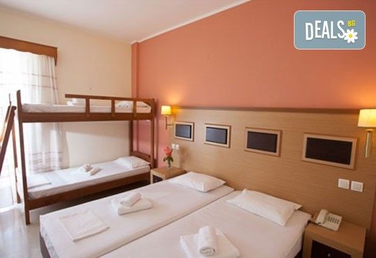 Септемврийски празници на Йонийското крайбрежие! 5 нощувки, закуски, вечери в Канали Бийч 3* и автобусен транспорт - Снимка 3