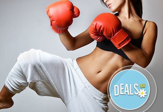 Събудете тялото си за нови приключения! 5 тренировки по бокс за мъже, жени и деца от спортен клуб Overfight! - Снимка 3