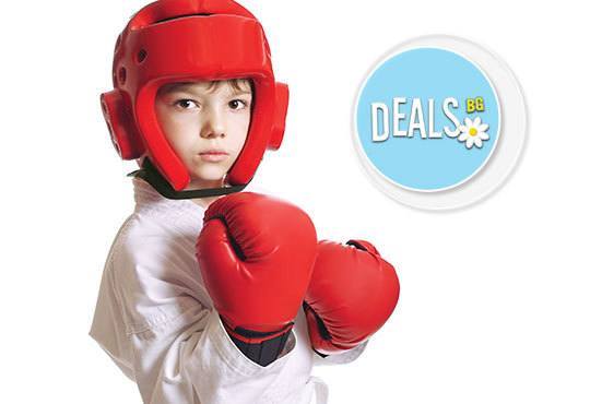 Събудете тялото си за нови приключения! 5 тренировки по бокс за мъже, жени и деца от спортен клуб Overfight! - Снимка 1