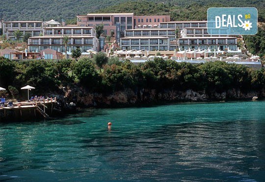 Нова година в Ionian Blue Bungalows & Spa Resort 5*, о. Лефкада, Гърция! 3 нощувки със закуски и вечери, транспорт! - Снимка 2