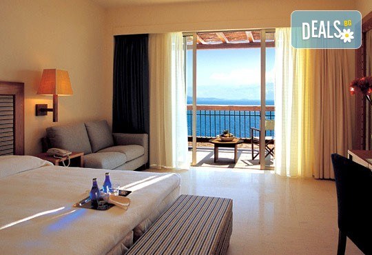 Нова година в Ionian Blue Bungalows & Spa Resort 5*, о. Лефкада, Гърция! 3 нощувки със закуски и вечери, транспорт! - Снимка 5