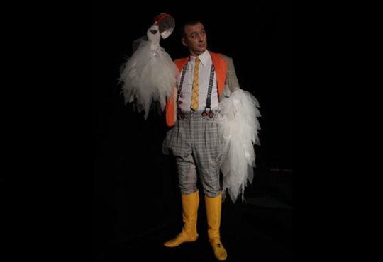 Гледайте Поли Генова във вълшебния мюзикъл ​Грозното пате в Независим театър, на 10.10. от 11.00ч! - Снимка 9