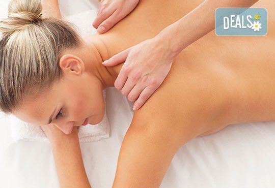 Лечебен масаж чрез физиотерапевтични и кинезитерапевтични техники при болки в опорно-двигателния апарат в Алфа Медика! - Снимка 3