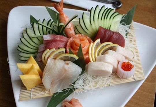 3.2 кг. суши!! Вземете Uemashita суши сет от 140 хапки и спечелете безплатна суши вечеря за двама от Касаи Суши! - Снимка 3