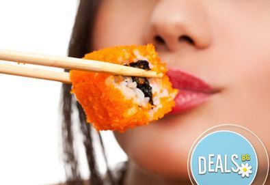 3.2 кг. суши!! Вземете Uemashita суши сет от 140 хапки и спечелете безплатна суши вечеря за двама от Касаи Суши!