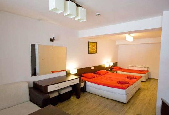 Есенна почивка в комплекс Пири 3*, с. Баня! 1/2 или повече нощувки и закуски, ползване на СПА, безплатно за дете до 4г. - Снимка 3