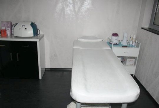 Най-доброто за Вашия маникюр! Поддръжка на ноктопластика с гел или гел върху естествени нокти в студио за красота Noir - Снимка 6